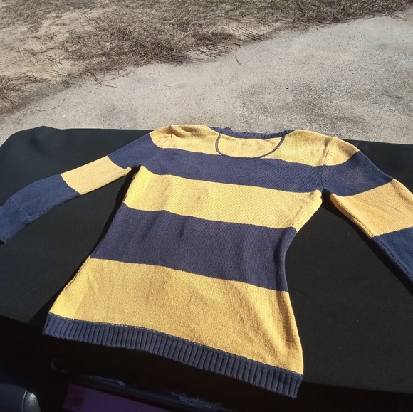 Cardigan - Picture 4 of 4